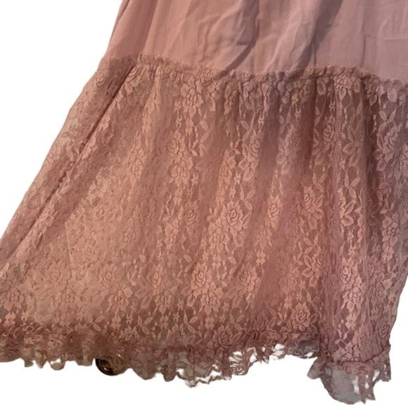 Easel Women’s Pink Lace Tank Top Size Medium - Picture 2 of 8